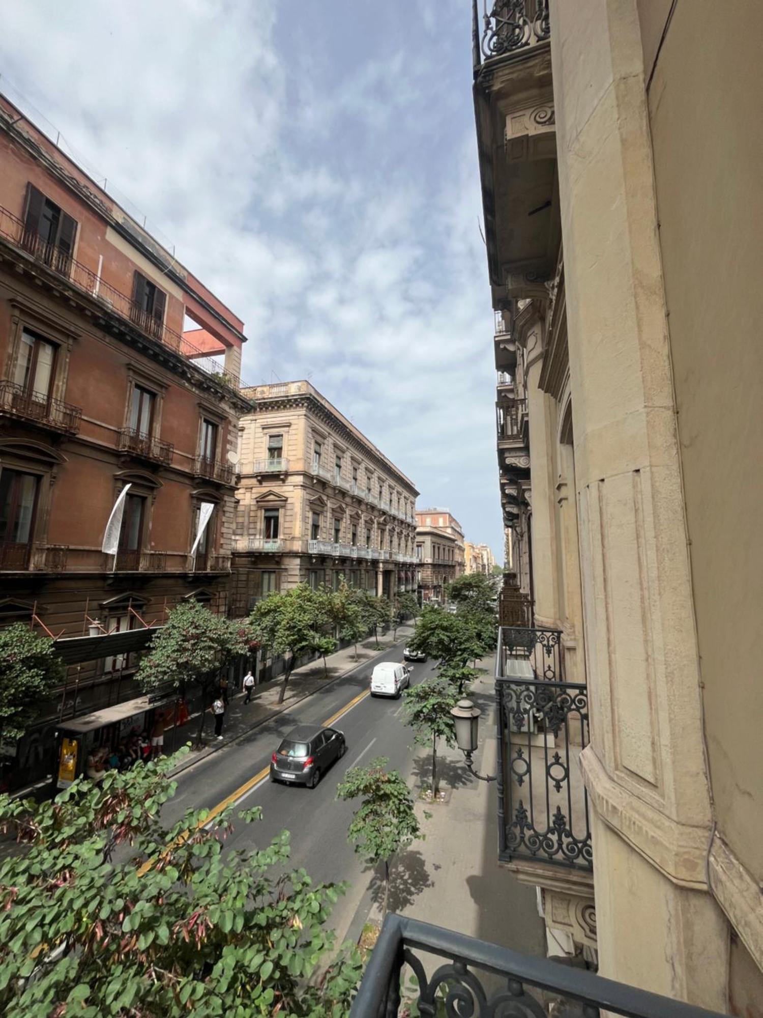 Palazzo Pastura B&B And Apartments CTA Exterior foto